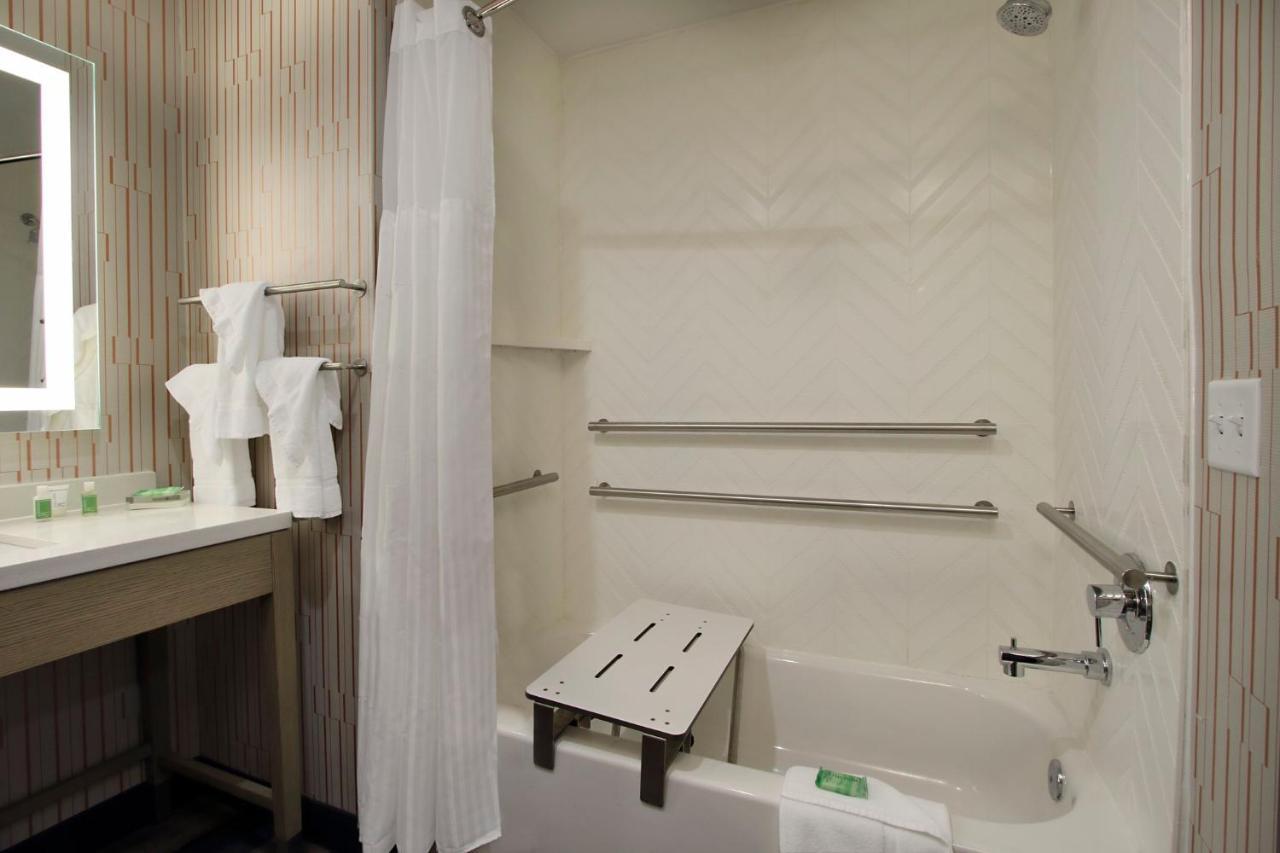 Holiday Inn Hattiesburg - North By Ihg Екстериор снимка